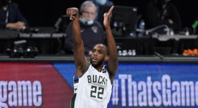 偶尔的神！米德尔顿终爆发 雄鹿扳平比分顺理成章