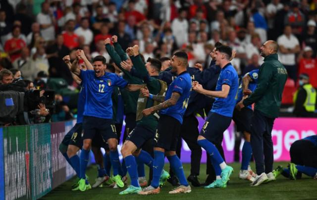 世界杯手机观看软件-意大利冠军团队评分：满分送给曼奇尼和伟大的他